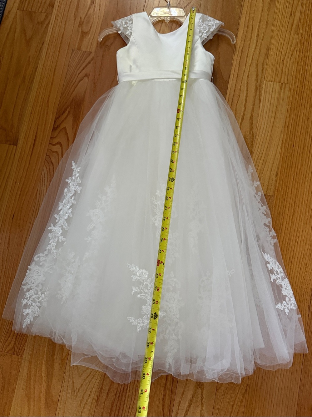 White Tulle Flower Girl Dress with Lace Cap Sleeves - Picture 11 of 12
